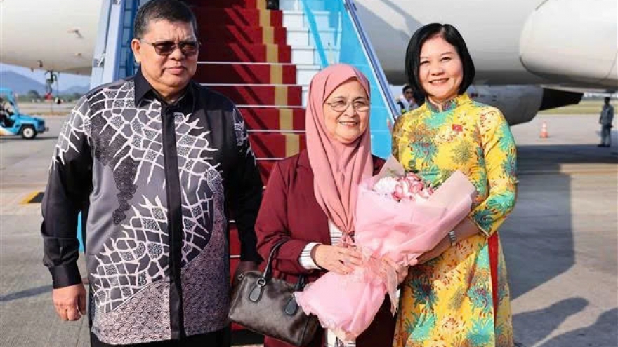 Speaker of Malaysian House of Representatives begins official visit to Vietnam